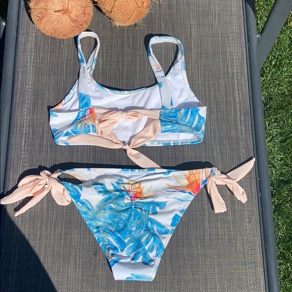 Roxy swimwear bikini - Picture 5 of 7